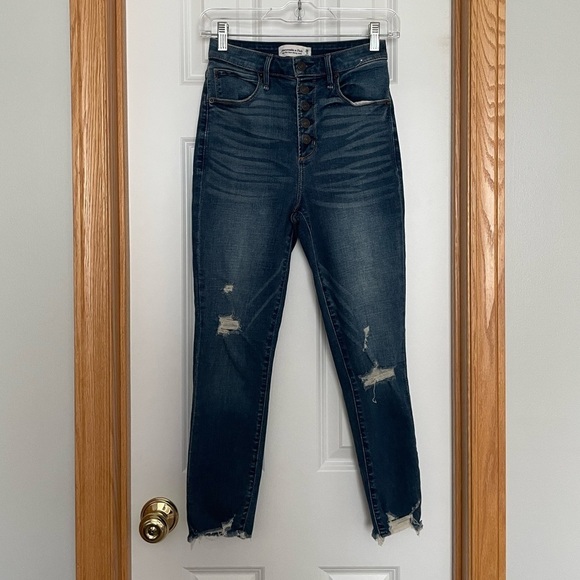 Abercrombie & Fitch Curve Love High Rise Super Skinny Ankle Jeans Size 2 Short - Picture 1 of 9